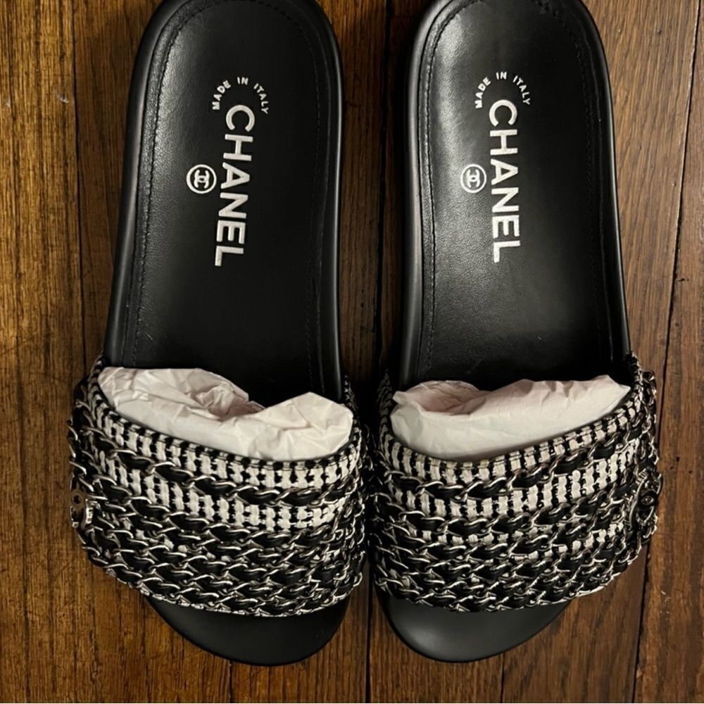 CHANEL CC Logo Tropiconic Black Tweed Slides - Size 39 FITS US 8-8.5